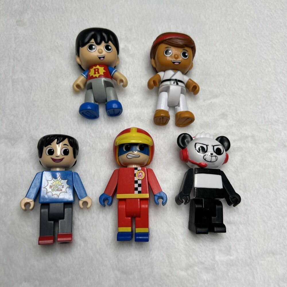 Ryan’s World Figures Lot of 5 2.5” Ninja Panda Gamer Racer Toys
